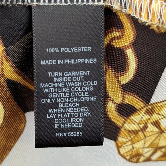 Express Women's Black Gold Chain Print Top Size XS - Picture 6 of 7